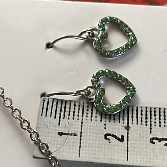 Jaclyn Smith August peridot rhinestones necklace and earring set in silvertone - Picture 6 of 8